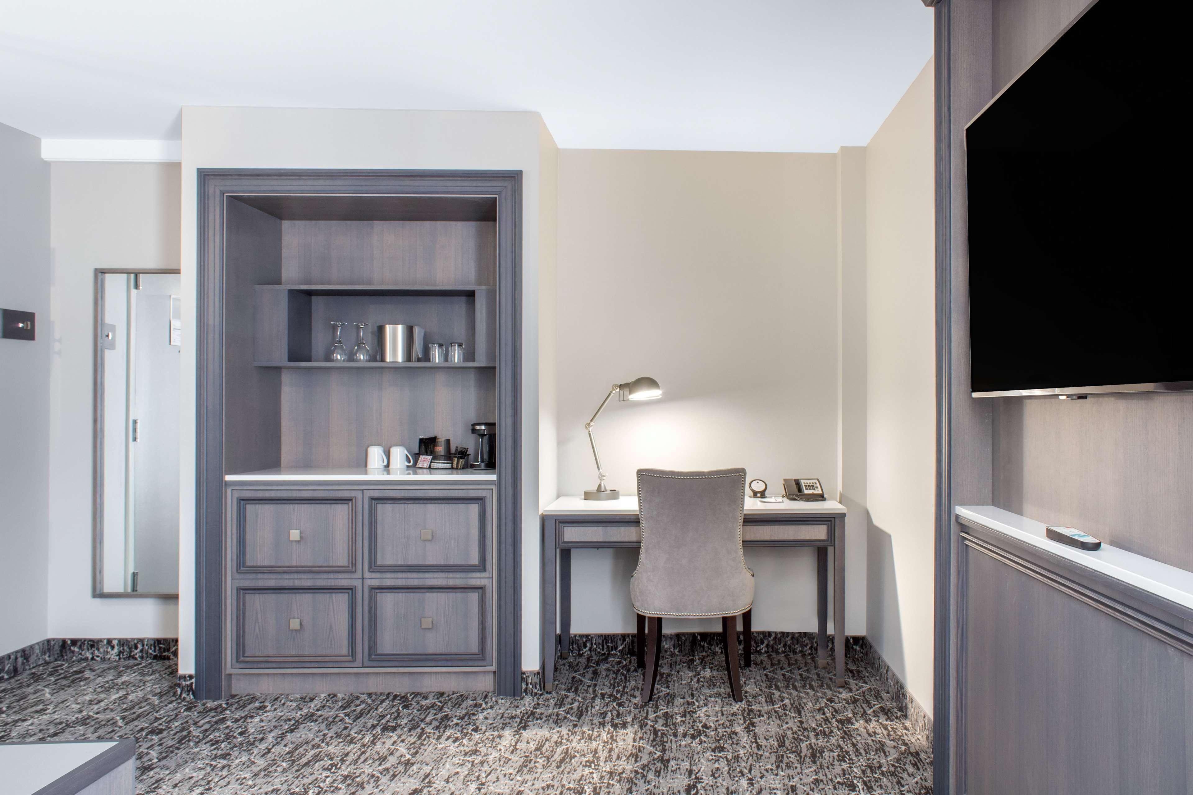 Chateau Moncton Trademark Collection By Wyndham Экстерьер фото