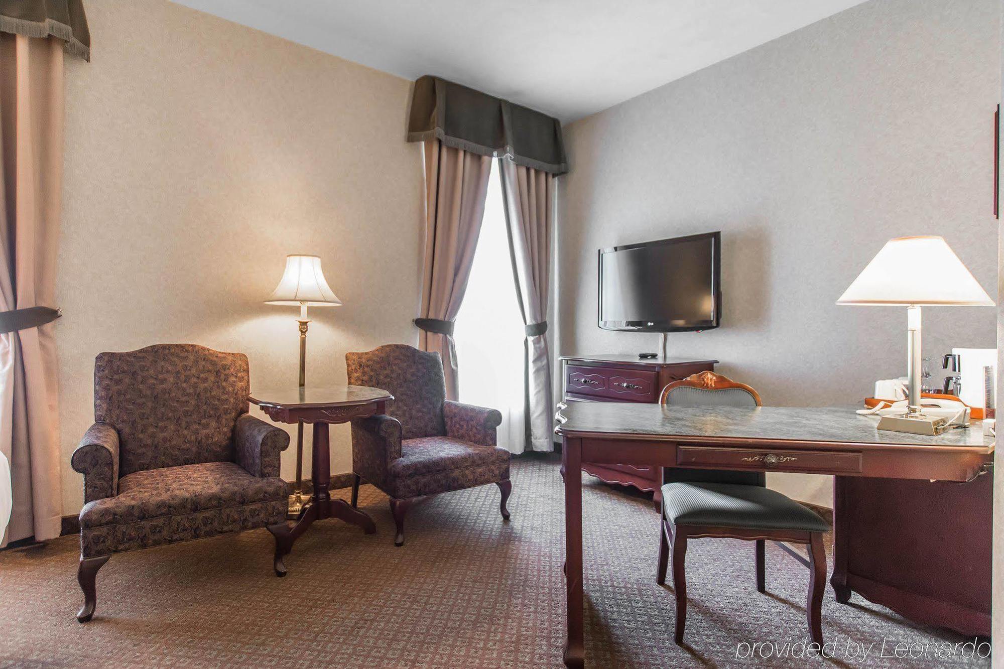 Chateau Moncton Trademark Collection By Wyndham Экстерьер фото