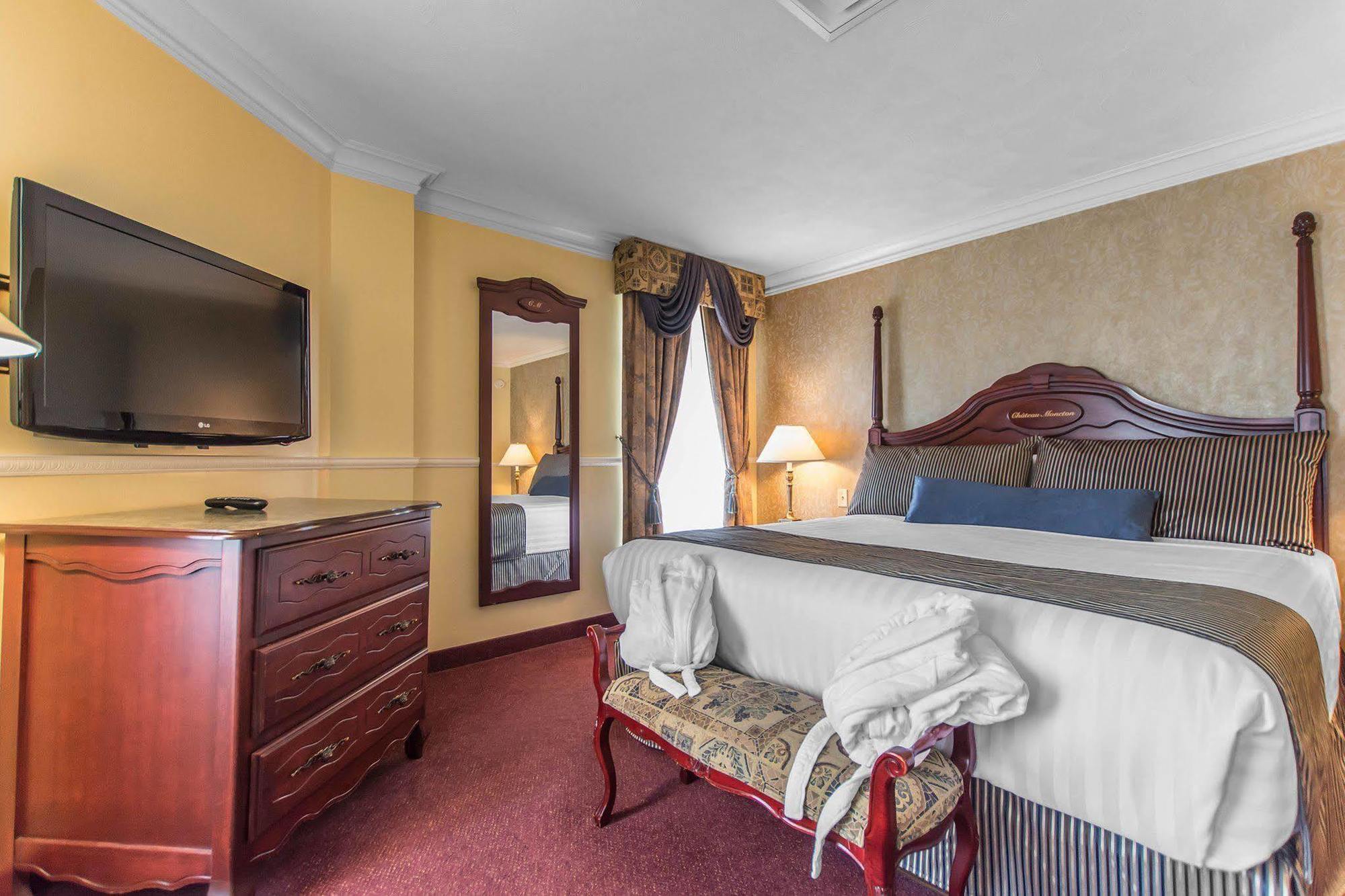 Chateau Moncton Trademark Collection By Wyndham Экстерьер фото