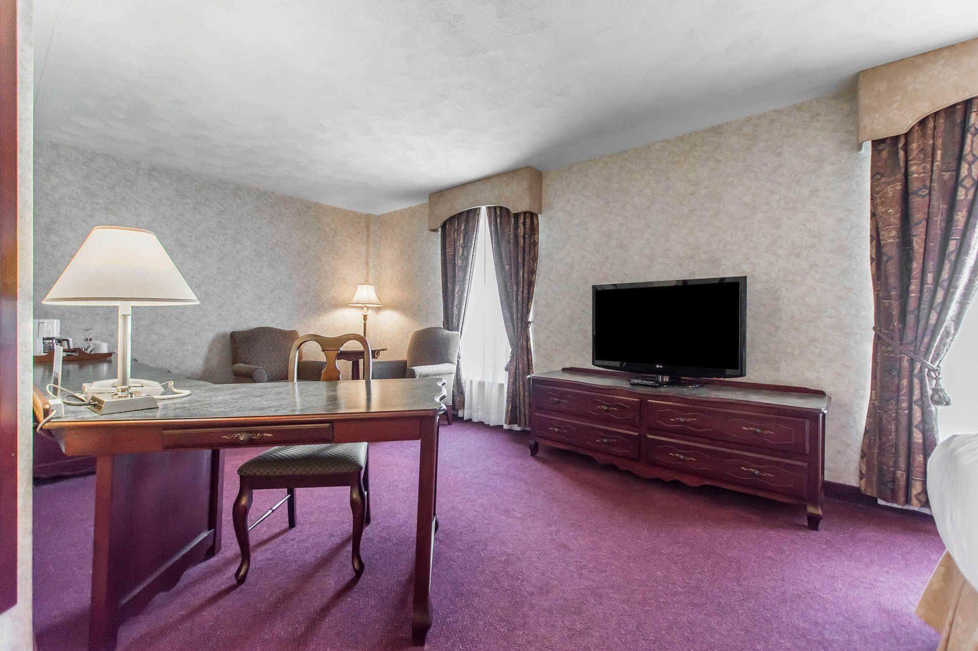 Chateau Moncton Trademark Collection By Wyndham Экстерьер фото