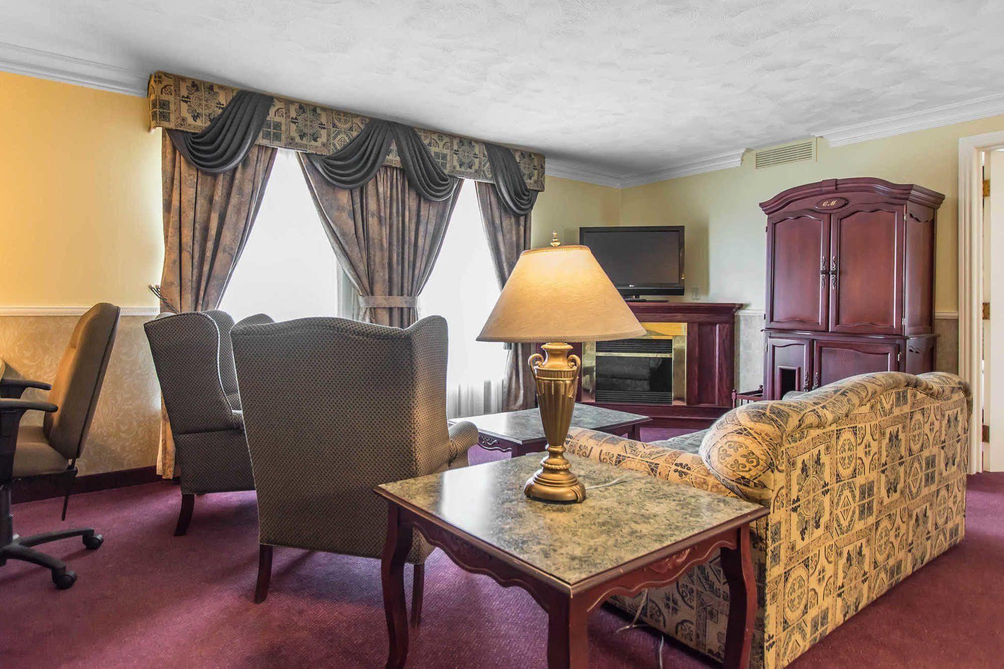Chateau Moncton Trademark Collection By Wyndham Экстерьер фото