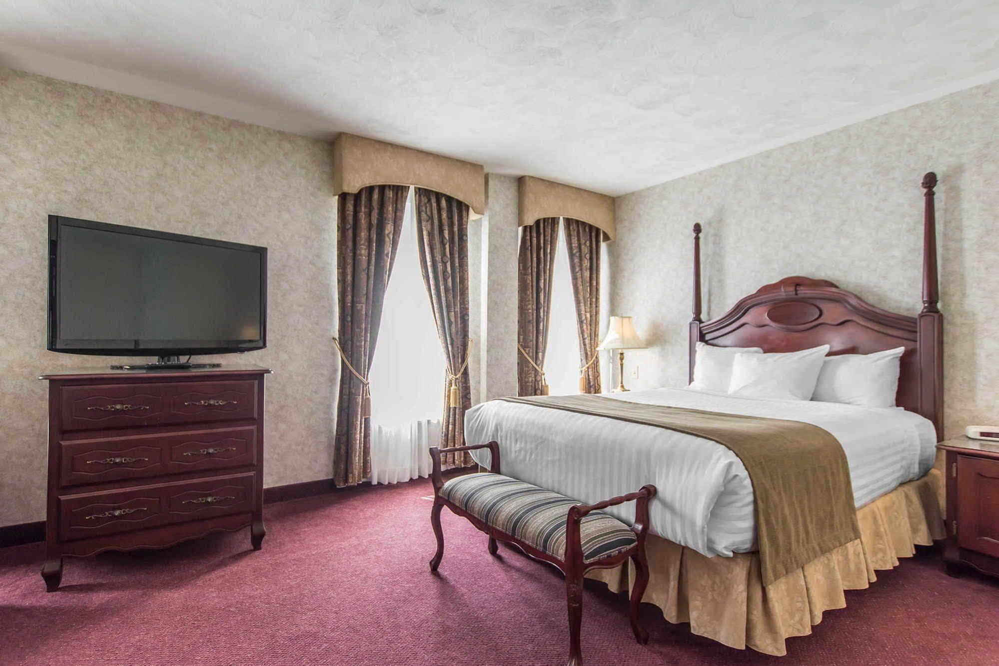 Chateau Moncton Trademark Collection By Wyndham Экстерьер фото
